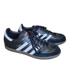 adidas Men's Samba Soccer Shoe. Mens size 10.
